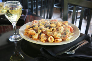 Nikolas Pizza, pasta, pasta and wine, Mediterranean dish